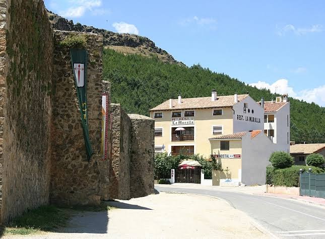 Apartamentos Turísticos La Muralla II