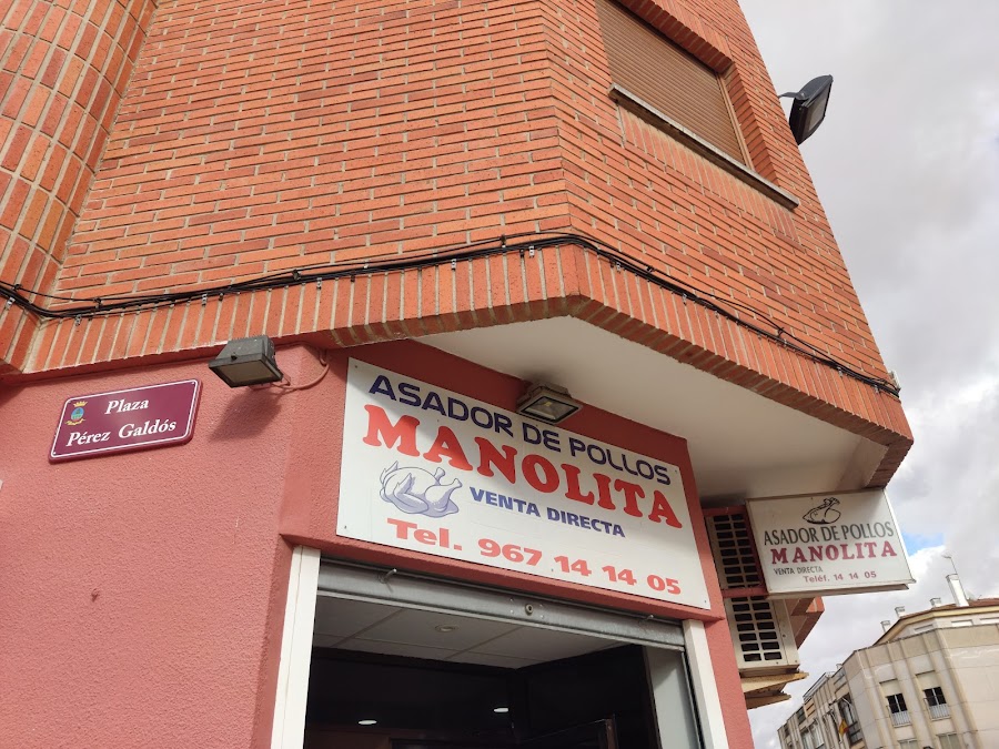 ASADOR DE POLLOS MANOLITA.