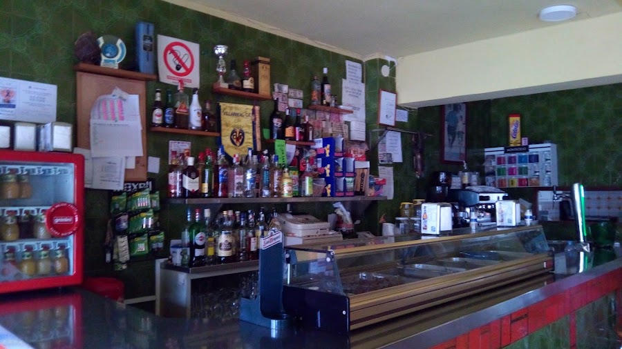 BAR MANOLO.