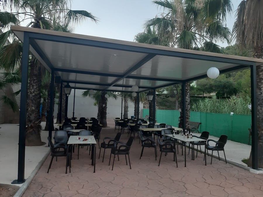 Bar piscinas torrechiva