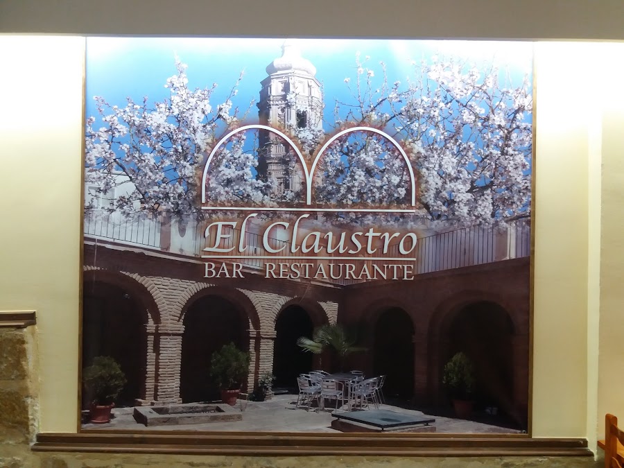 BAR-RESTAURANTE El Claustro.