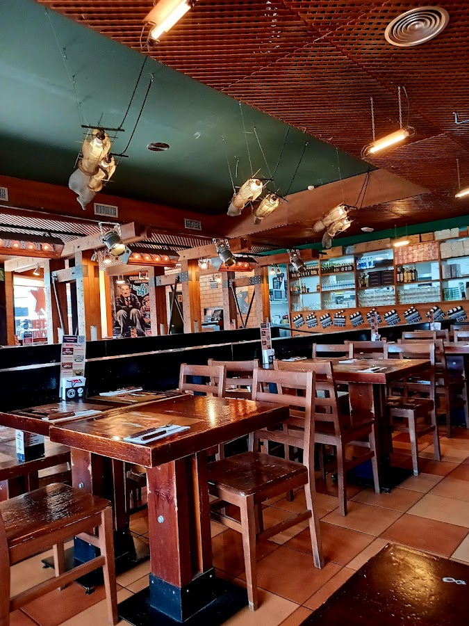 Foster's Hollywood