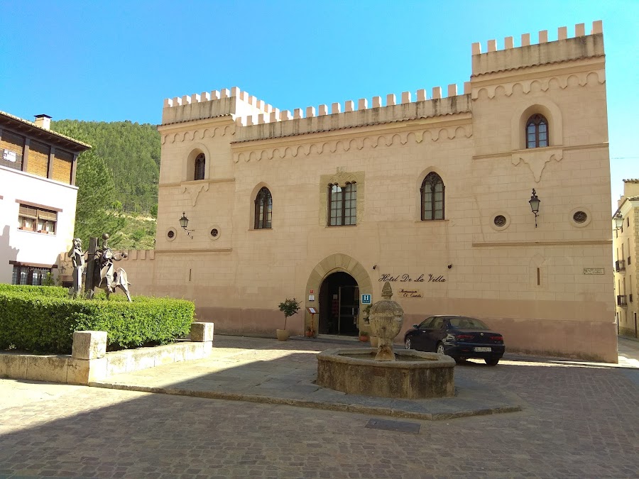 Hotel De La Villa